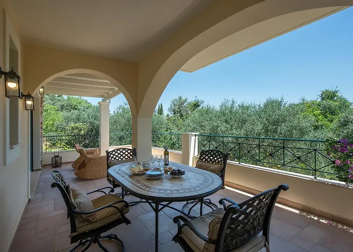 Aziza Villa *
